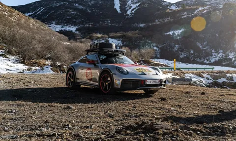 Loạt ảnh cực chất của Porsche 911 Dakar trị giá hơn 16 tỷ phượt quanh Trung Quốc