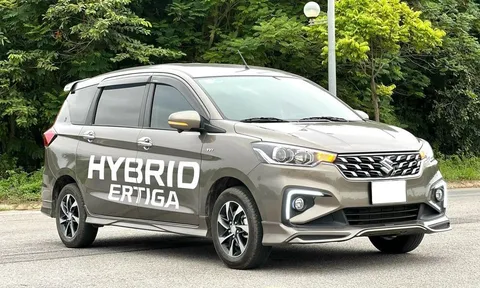 Xe 7 chỗ Suzuki Ertiga hạ giá kỷ lục lên tới 130 triệu