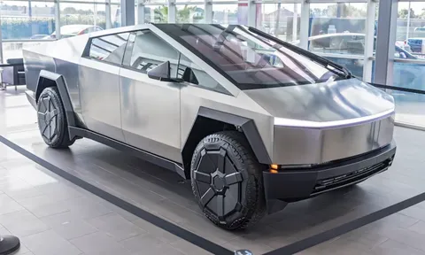 Thiết kế góc cạnh của Tesla Cybertruck có thể là mối nguy hại tiềm ẩn cho người đi bộ