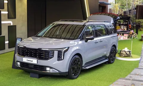 Bán quá chạy, khách muốn mua KIA Carnival Hybrid 2024 sẽ phải chờ tới hơn 1 năm