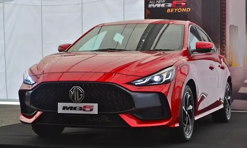 Đại lý đẩy hàng tồn kho, MG5 giá chỉ từ 370 triệu đồng rẻ ngang KIA Morning