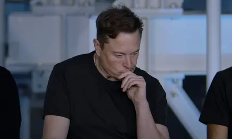 Thượng nghị sĩ Hoa Kỳ kêu gọi thu hồi Tesla sau khi báo cáo của Reuters