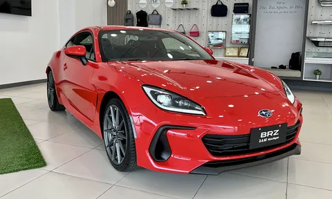 Xe thể thao 2 cửa Subaru BRZ giảm giá bằng cả một chiếc Kia Morning mới