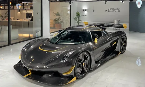 Chiêm ngưỡng siêu xe hàng thửa Koenigsegg Jesko Odin "dát vàng" duy nhất trên Thế Giới