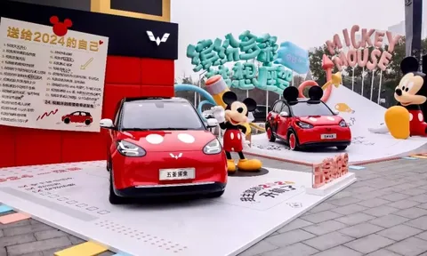 Mẫu xe điện giá rẻ sắp về Việt Nam ra mắt phiên bản Micky tại quê nhà