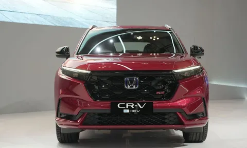 Honda CR-V 2024 bất ngờ tăng giá lần thứ 2 sau khi ra mắt