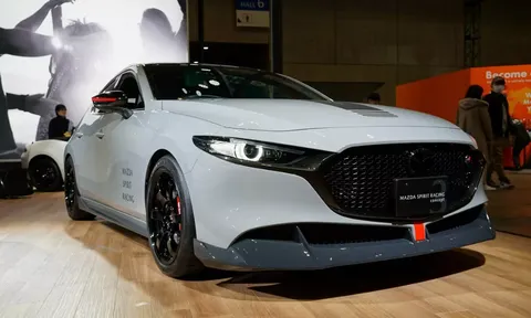 Lộ diện Mazda3 phiên bản thể thao, đối thủ xứng tầm với Honda Civic Type R