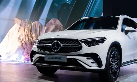 Loạt xe sang Mercedes-Benz, Audi, BMW đua nhau khuyến mại trước thềm Tết Nguyên Đán