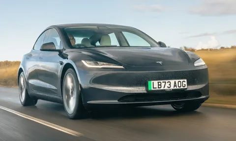 Xe điện Tesla tạm dừng giao hàng vì không đạt tiêu chuẩn an toàn
