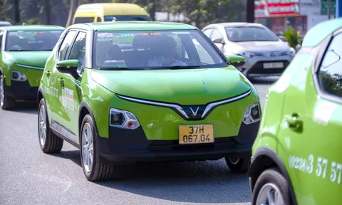 Thêm công ty sử dụng xe điện VinFast để làm làm taxi
