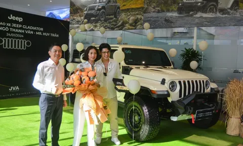 Sau VinFast President, "đả nữ" Ngô Thanh Vân tiếp tục tậu Jeep Gladiator trị giá hơn 4 tỷ đồng