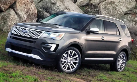 Ford tiếp tục triệu hồi gần 2 triệu chiếc Explorer vì lỗi an toàn