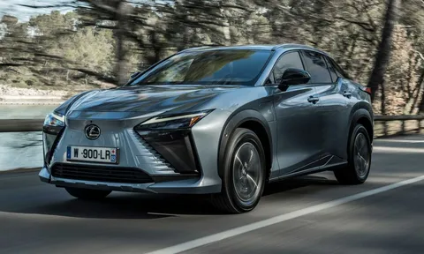 Dấu hiệu cho thấy Lexus sắp bán SUV chạy điện tại Việt Nam