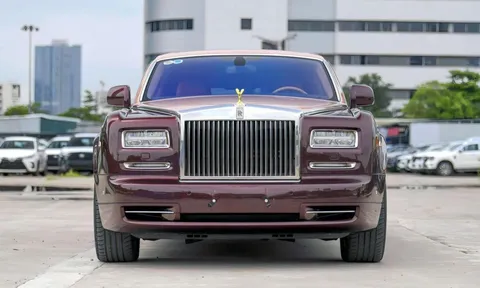 Rolls-Royce Phantom Lửa Thiêng của Trịnh Văn Quyết đã có chủ sau 7 lần đấu giá