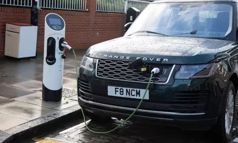 Siêu phẩm Range Rover chạy điện "đắt hơn tôm tươi" dù chưa ra mắt thị trường