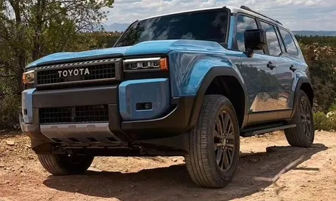 Toyota Land Cruiser Prado thế hệ mới rục rịch ra mắt Việt Nam, hé lộ giá bán dự kiến