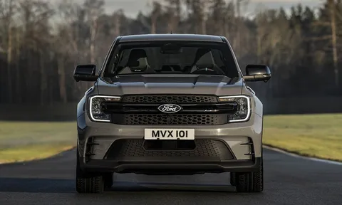 Ford Ranger có phiên bản mới với diện mạo khác lạ, thêm lợi thế trước Mitsubishi Triton