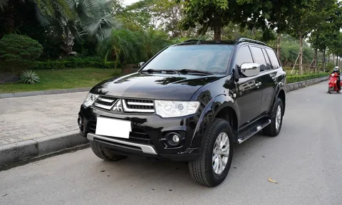 Mitsubishi Pajero Sport 6 năm tuổi rao bán ngang giá xe hạng A, bất ngờ với số ODO của chủ lái