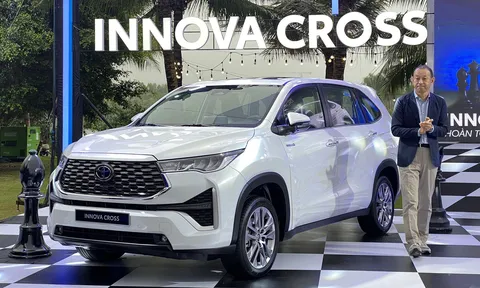 Dù bán "ế" nhưng Toyota Innova Cross vẫn kèm lạc tới 20 triệu đồng