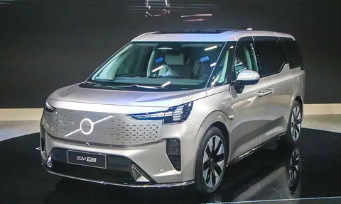 Xem trước minivan hạng sang Volvo EM9 chuẩn bị ra mắt, giá trị quy đổi gần 3 tỷ đồng