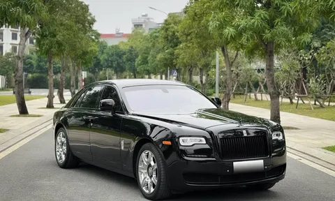 Siêu phẩm Rolls-Royce Ghost 2010 chạy 5 vạn km rao bán chỉ ngang Mercedes-Benz GLS 450 đập hộp