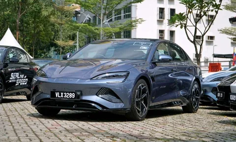 Mẫu sedan điện sắp về Việt Nam thu hút hơn 1.300 đơn đặt hàng sau 4 ngày mở bán