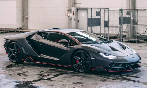 Siêu phẩm hàng hiếm Lamborghini Centenario "chạy lướt" lên sàn đấu giá , giá bán dự kiến lên tới  2,5 triệu đô la