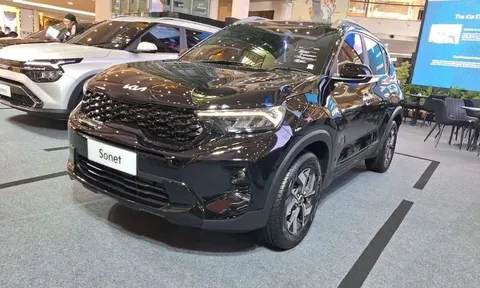 Kia Sonet ra mắt phiên bản "bóng đêm", giá quy đổi chưa đầy 550 triệu đồng