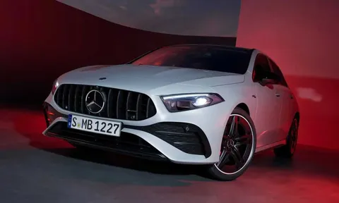 Động thái cho thấy Mercedes sẽ tiếp tục sản xuất ô tô chạy xăng trong tương lai