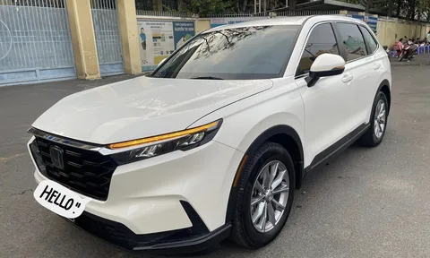 Honda CR-V bản mới "lướt nhẹ" tiết kiệm hơn 200 triệu đồng so với mua xe mới
