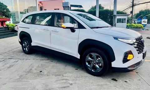 Hyundai Custin lăn bánh chưa lâu đã trượt giá gần 200 trăm triệu đồng