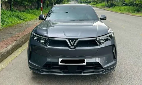 VinFast VF9 mất giá bao nhiêu sau một năm lăn bánh?