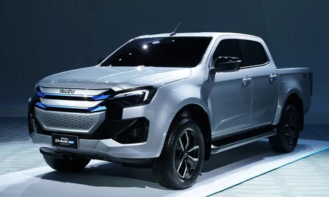 Bán tải Isuzu D-Max 2025 ra mắt phiên bản không tốn xăng, chạy tối đa 300 km/ sạc