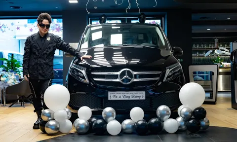 Divo Tùng Dương tậu xe sang Mercedes V250 Luxury trị giá bao nhiêu?