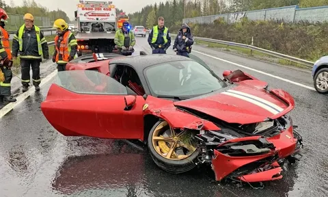 Siêu xe Ferrari gặp tai nạn tới biến dạng, chủ sở hữu được bồi thường hơn 14 tỷ đồng