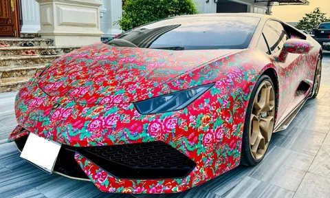 Từng nổi tiếng với trend "áo long phụng", Hot mom Bạc Liêu chính thức rao bán hàng hiếm Lamborghini Huracan