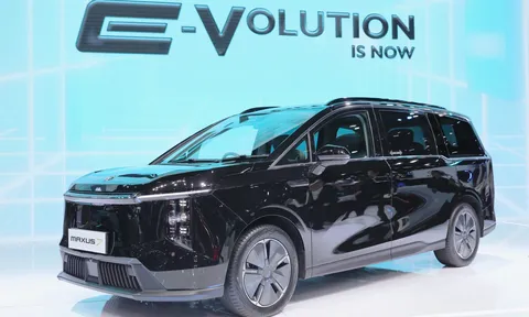 MG Maxus 7 - Mẫu MPV điện đầu tiên ra mắt thị trường Đông Nam Á