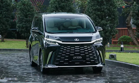 Lexus LM 2024 chính thức ra mắt tại Việt Nam, có bản 4 chỗ dành cho các "chủ tịch"