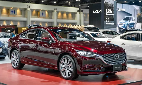 Mazda6 bổ sung phiên bản "hàng thửa", giá bán ngang ngửa Mercedes C-Class