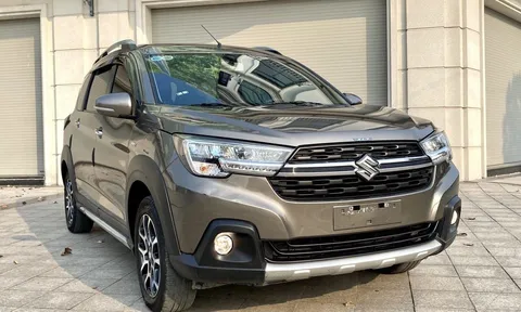 MPV bình dân Suzuki XL7 bán rẻ khó tin sau 4 năm lăn bánh