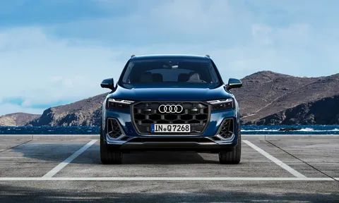 Audi Q7 2024 chốt giá bán tại thị trường Việt, Mercedes GLE "toát mồ hôi"