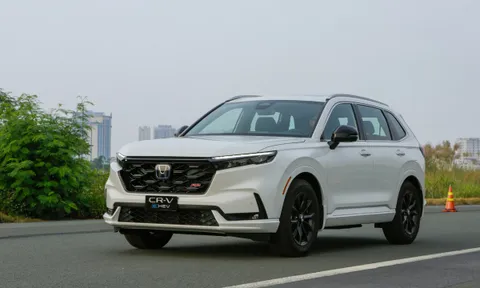 Honda CR-V hybrid "ngược dòng" giữa thị trường chạy đua ưu đãi