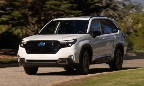 Subaru Forester 2024 nâng cấp toàn diện, chốt giá quy đổi từ 740 triệu đồng