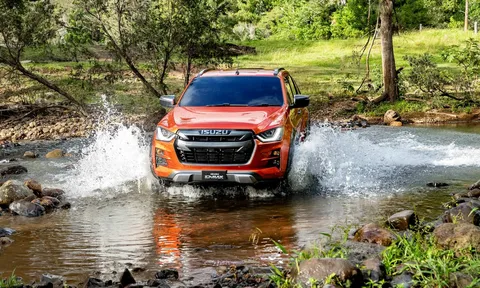 Vua bán tải Đông Nam Á thụt lùi trong cuộc đua doanh số, Toyota Hilux lên ngôi