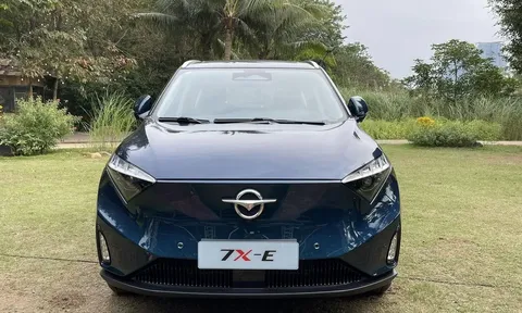 MPV 7 chỗ chạy điện - Haima 7X-E giảm giá tới 130 triệu đồng, vẫn khó cạnh tranh Innova Cross