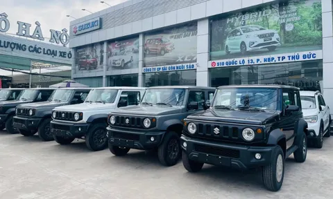 Lô xe Suzuki Jimny mới đã về đại lý, xuất hiện tình trạng "loạn giá"
