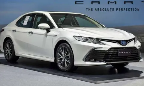 Toyota Camry "lép vế" trước xe Trung Quốc trong cuộc đua sedan hạng D