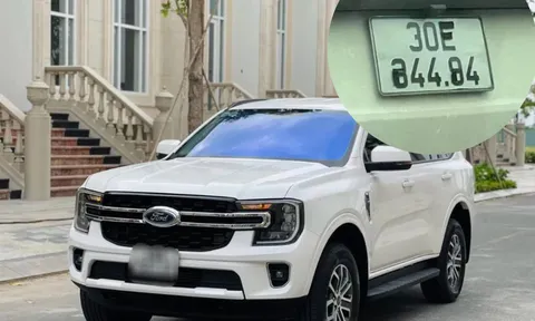 Chủ xe Ford Everest "khôn lỏi" dùng "công nghệ 4.0" sửa biển số để né phạt nguội