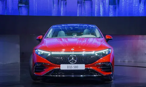 Bất ngờ trước mẫu xe "mất giá" nhất năm 2023: Đang bán tại Việt Nam với giá từ 5 tỷ đồng