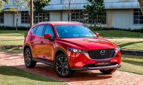 Không chỉ Mazda CX-5, "đàn anh" CX-8 cũng nhận được ưu đãi giảm giá